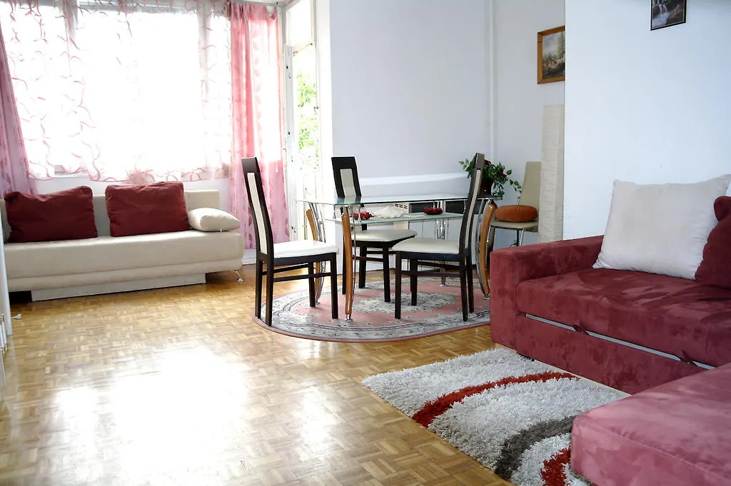 Kudamm Apartment West Central City Berlin